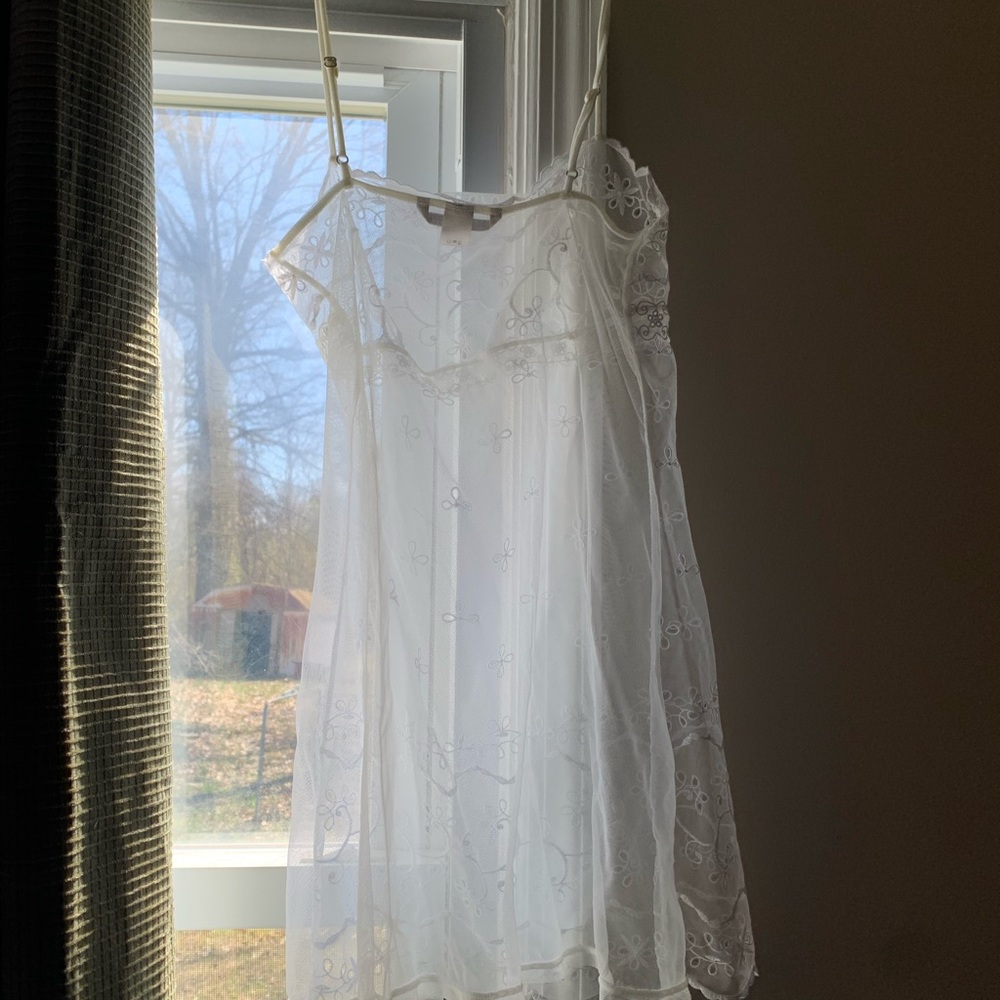 Victoria’s Secret: Wedding present negligee, maybe worn once?